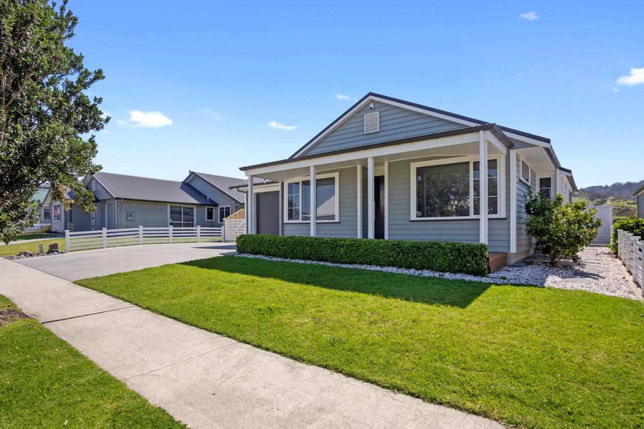 Sky Blue Retreat - Waihi Beach Holiday Home Buitenkant foto