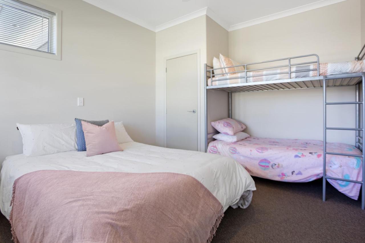 Sky Blue Retreat - Waihi Beach Holiday Home Buitenkant foto